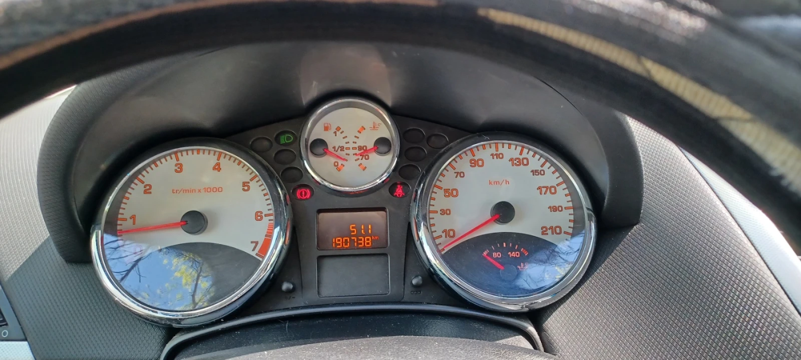 Peugeot 207  - изображение 6