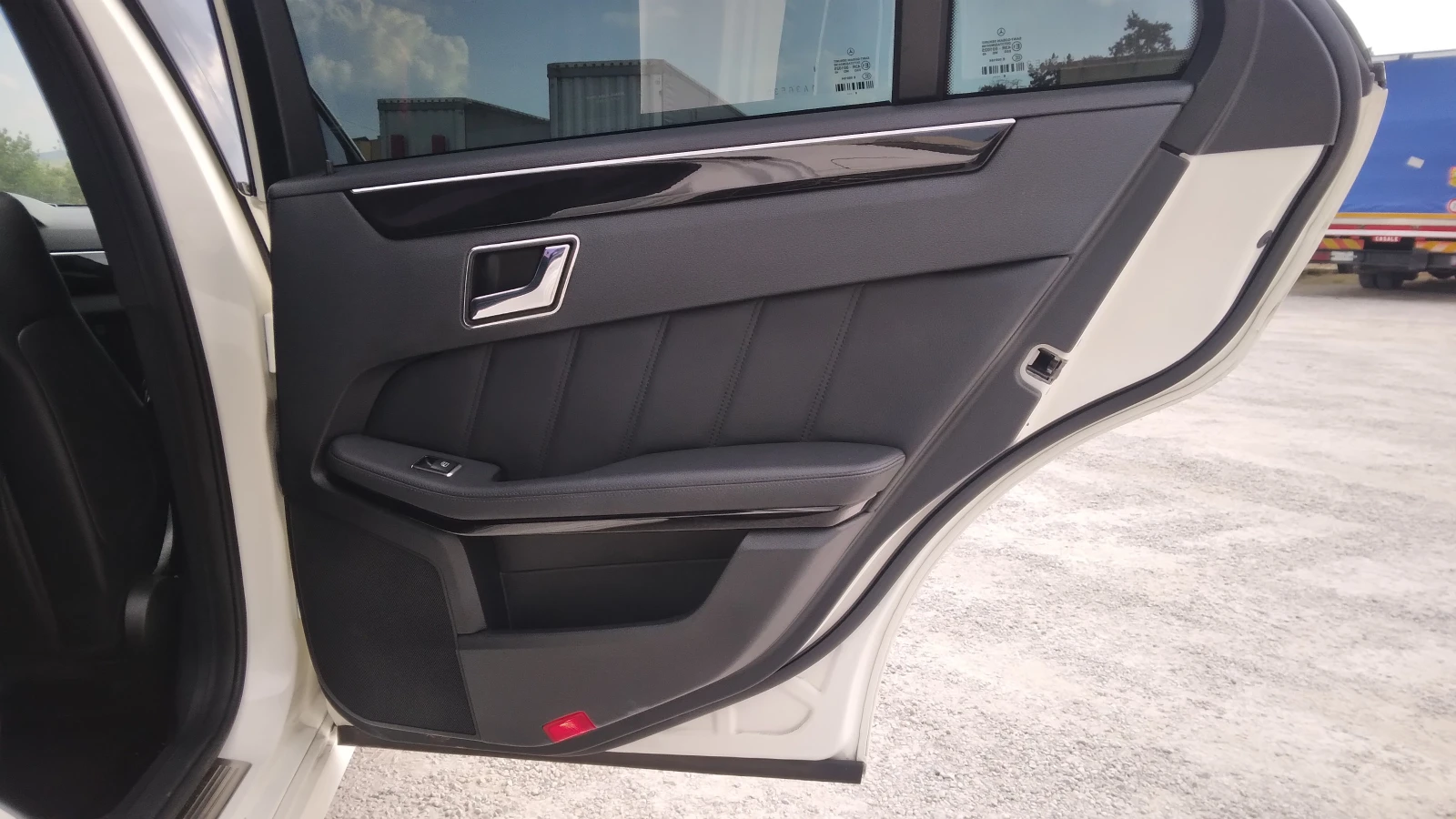 Mercedes-Benz E 350 Mercedes-Benz E-Klasse E 350 CDI Avantgarde - изображение 7