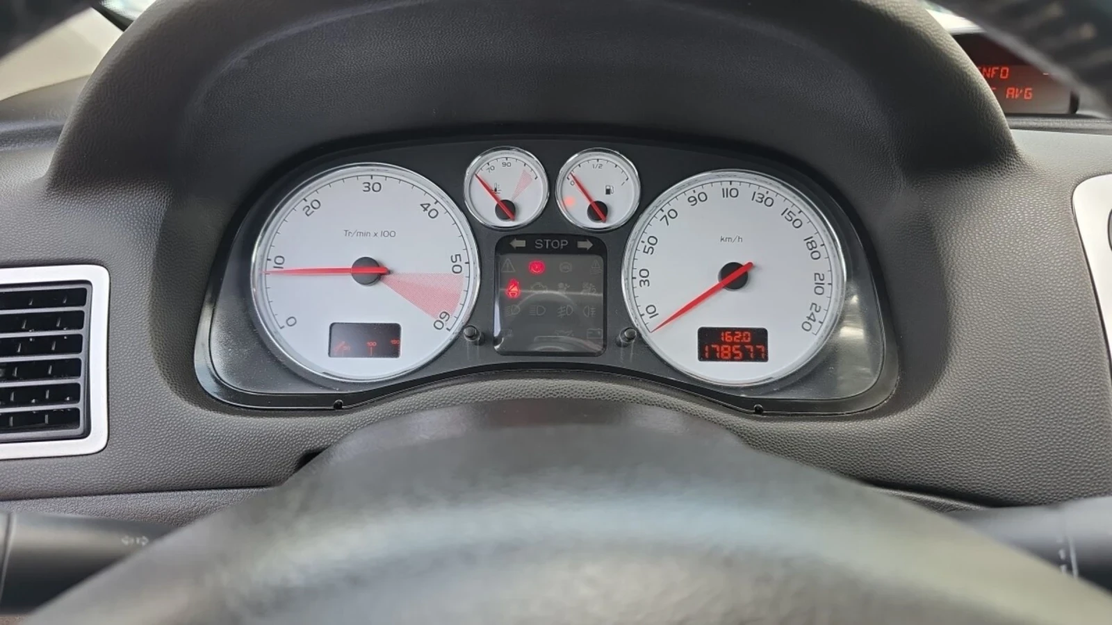 Peugeot 307 1.6HDI 90k.c. | Mobile.bg   13