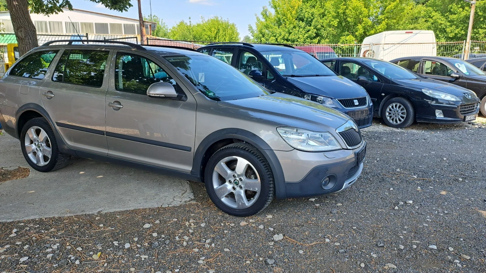 Skoda Octavia SCAUT  4x4 - изображение 3