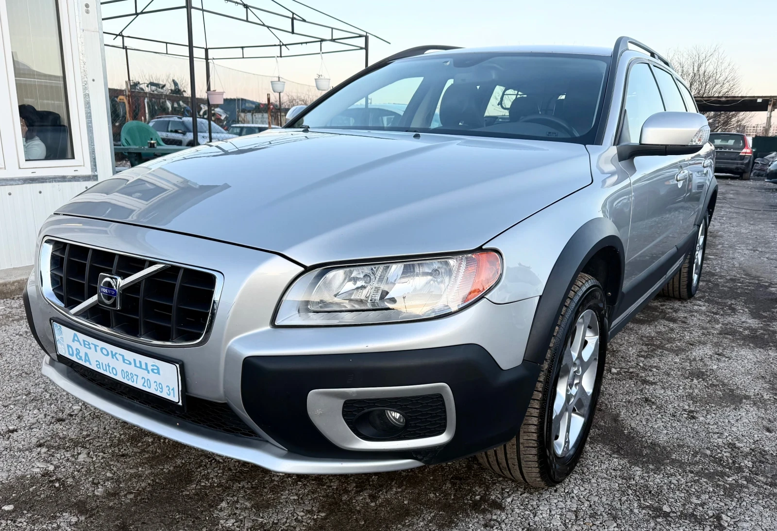 Volvo Xc70 2.4D5  AWD 185к.с - изображение 4