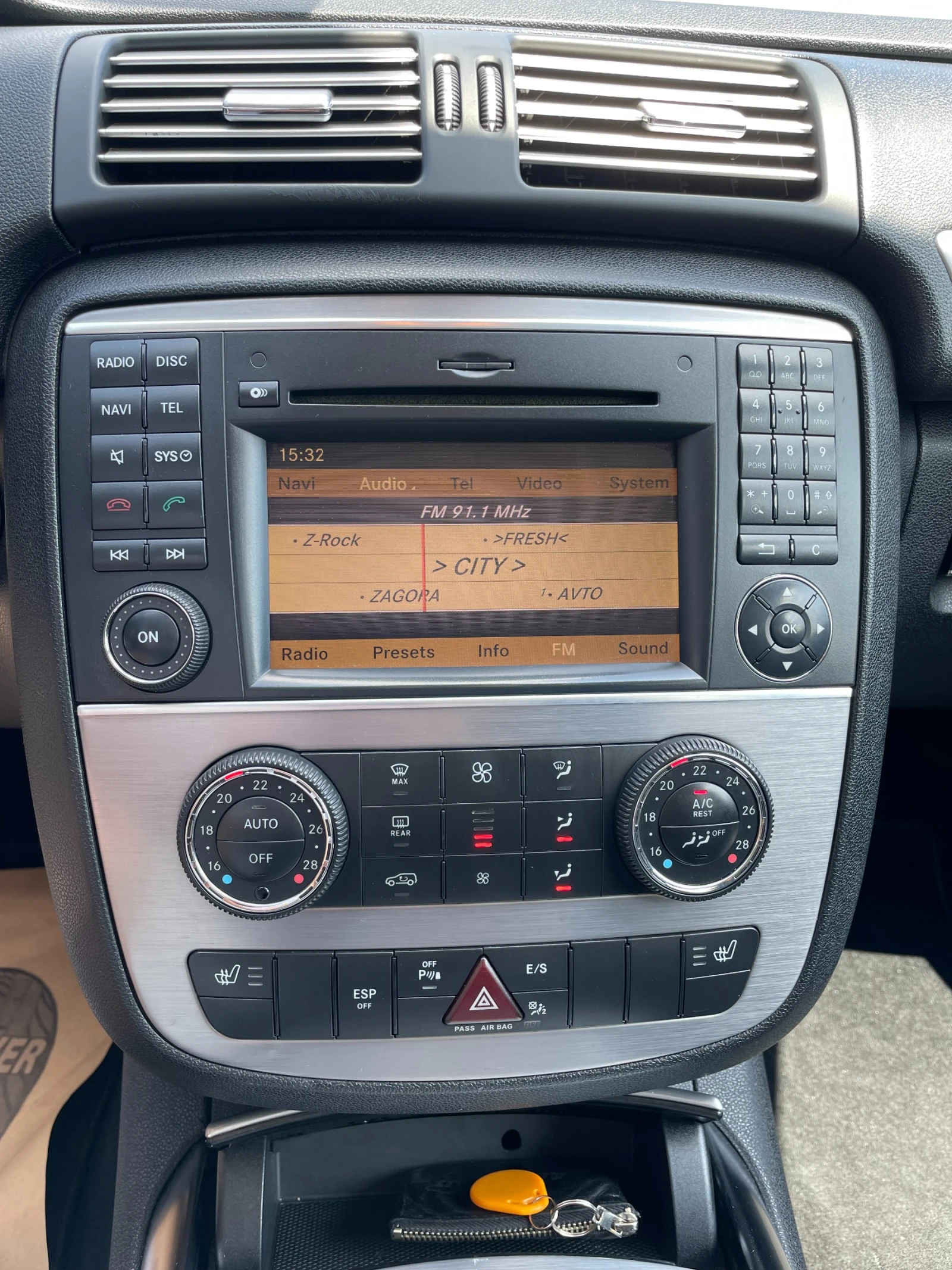 Mercedes-Benz R 350 4 Matic, снимка 6 - Автомобили и джипове - 53731881