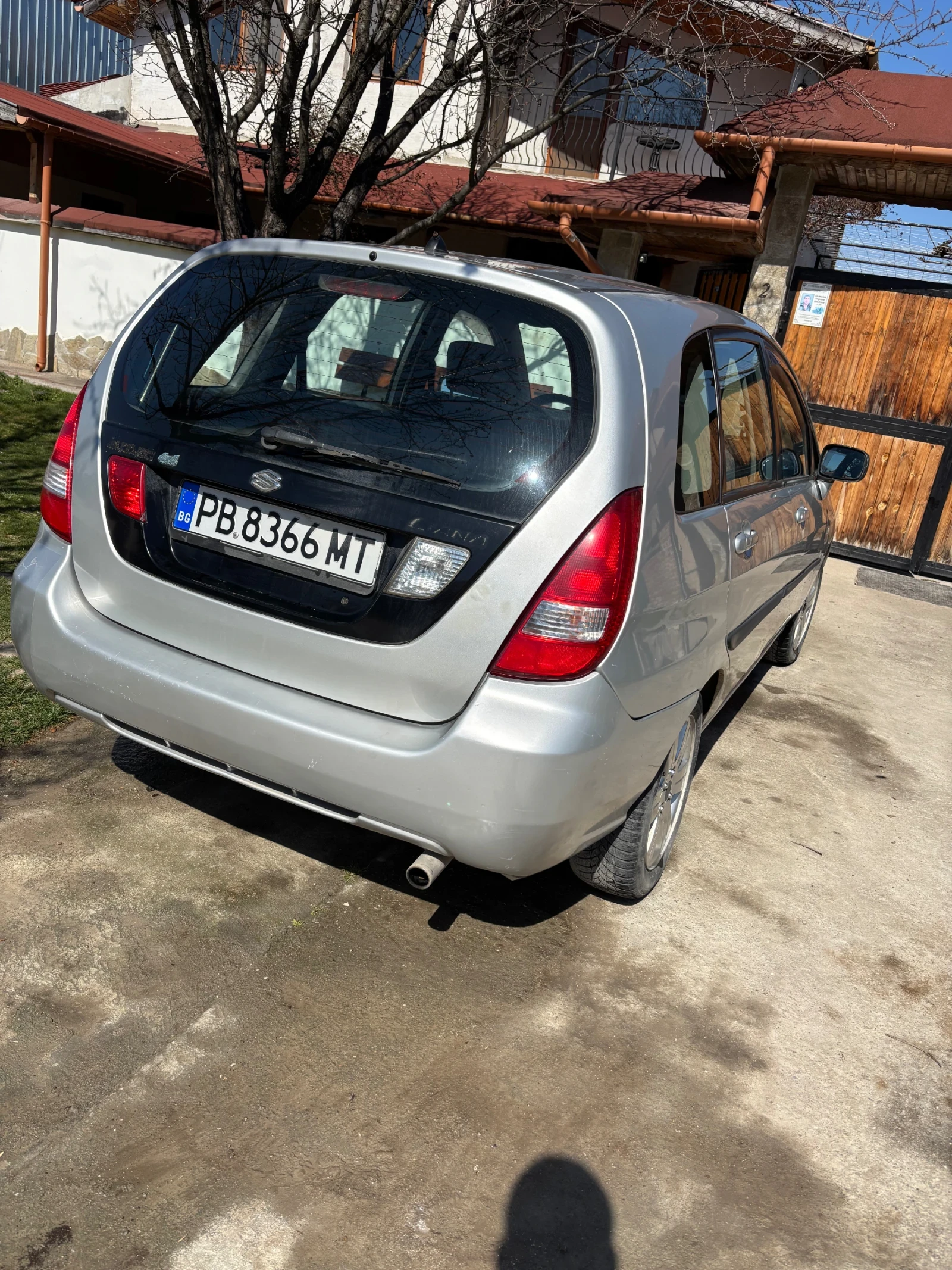 Suzuki Liana 1.6 4x4, снимка 3 - Автомобили и джипове - 53845880