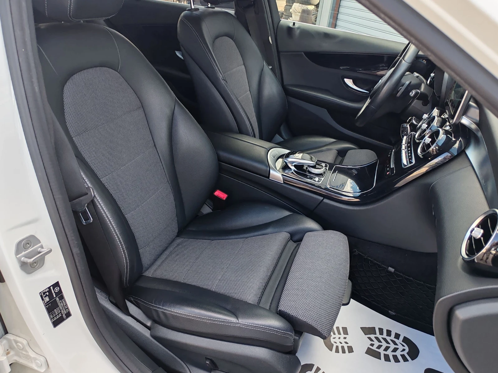 Mercedes-Benz C 250 2.2d 204kc 4matic, снимка 11 - Автомобили и джипове - 54442428