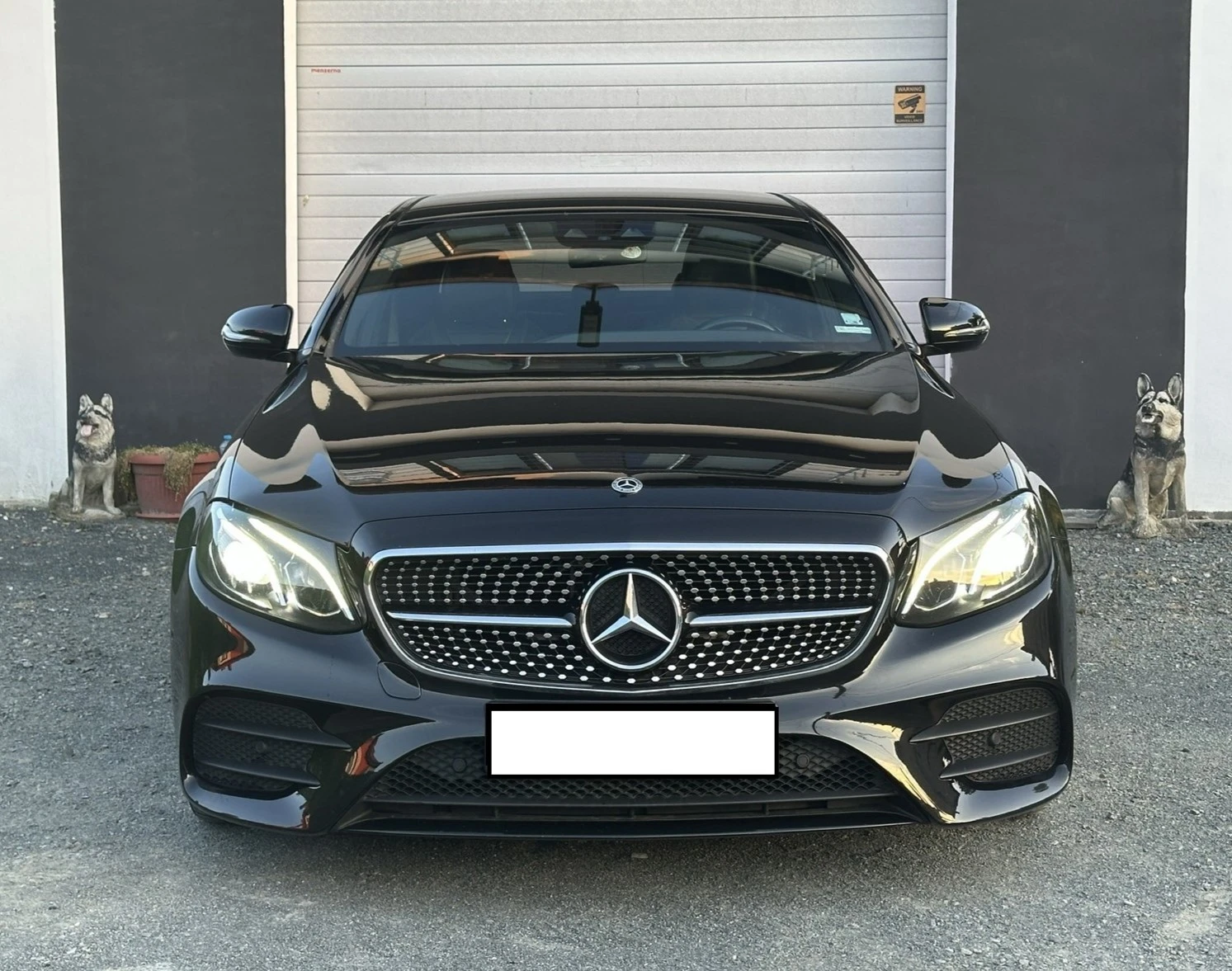 Mercedes-Benz E 220 AMG 