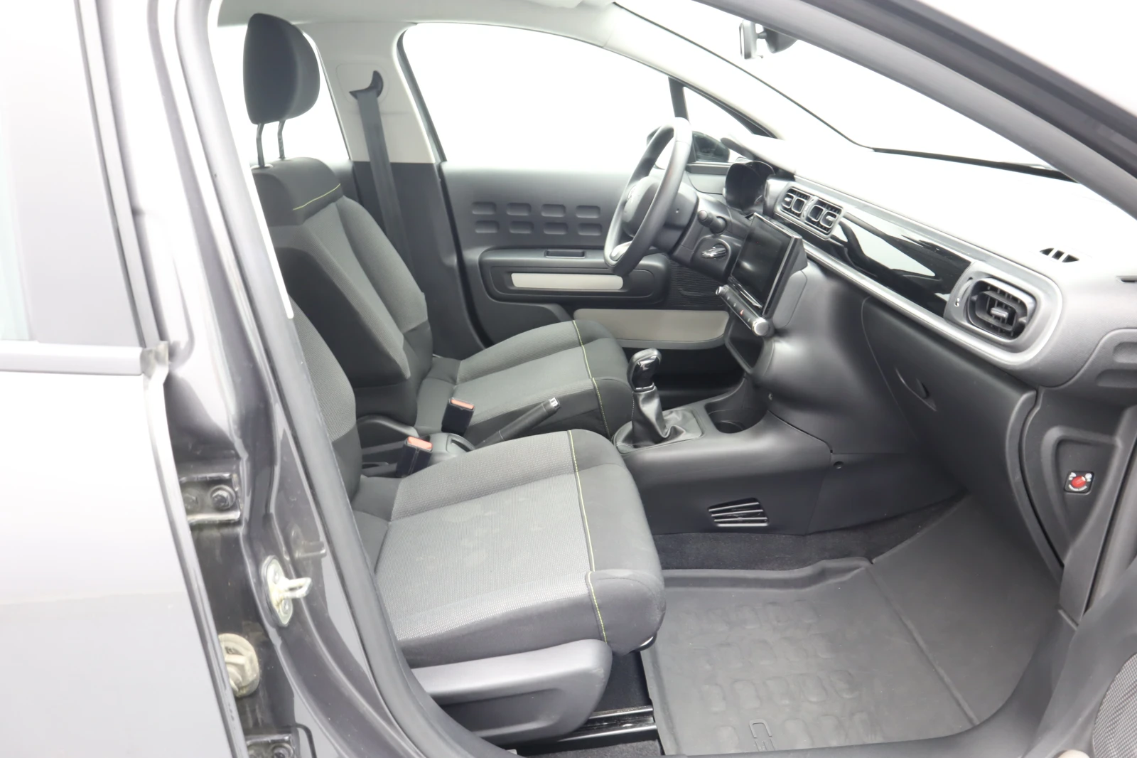 Citroen C3, снимка 13 - Автомобили и джипове - 54629135