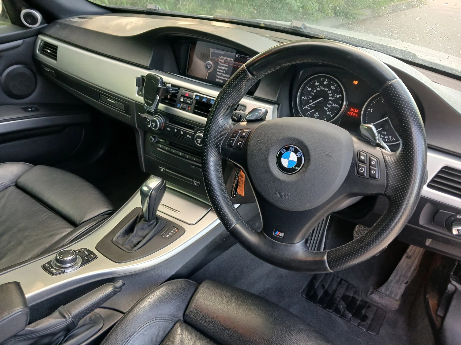 BMW 330 М sport 245кс., снимка 13 - Автомобили и джипове - 54767170