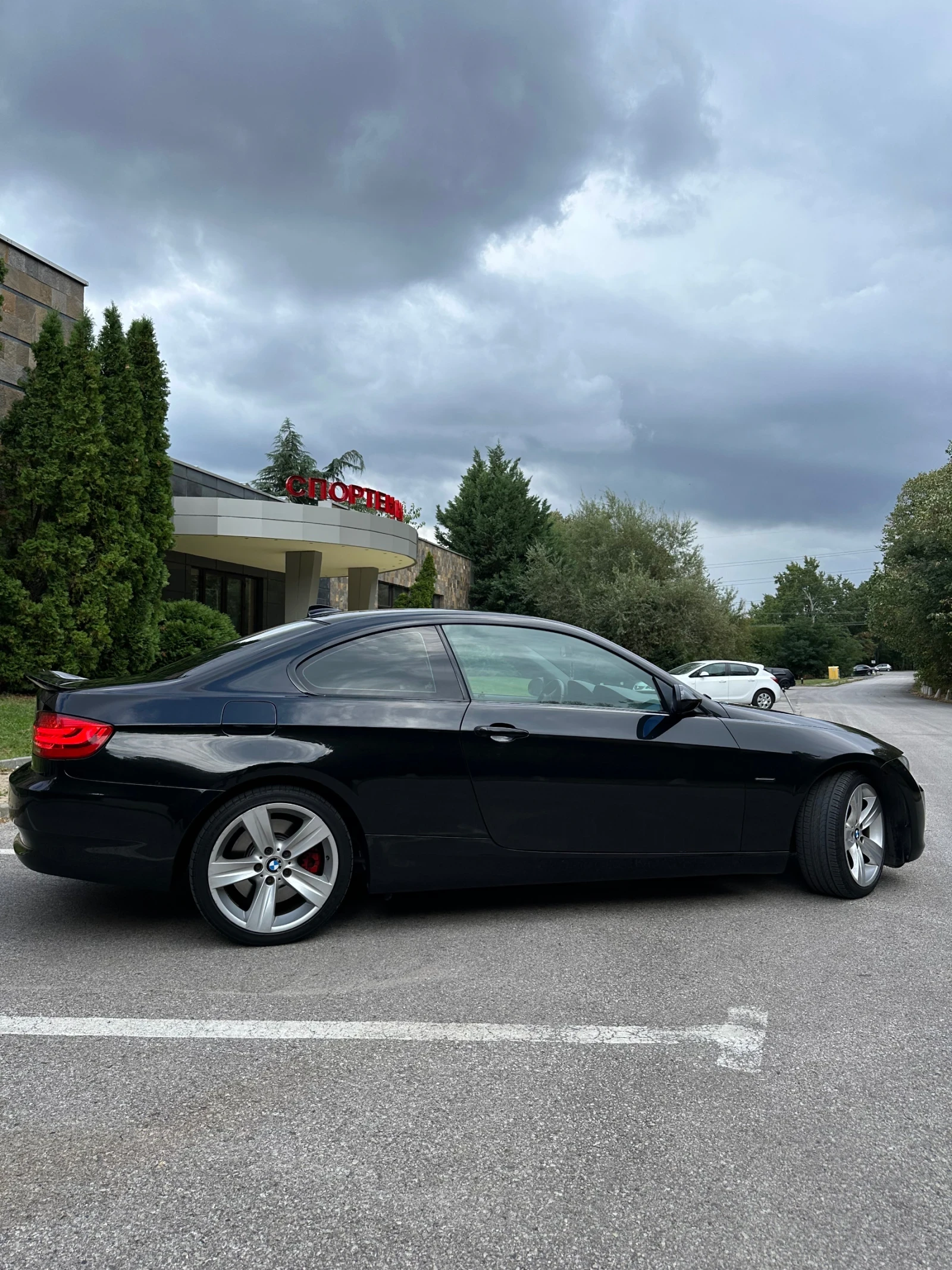 BMW 330, снимка 4 - Автомобили и джипове - 54817418