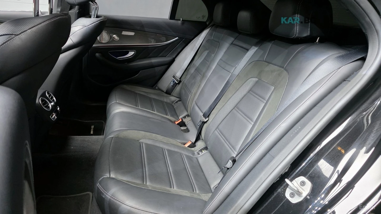 Mercedes-Benz E 53 AMG 4MATIC* КОЖА* ПОДГРЕВ* ОБДУХВ* BURMASTER* PANO* 36, снимка 12 - Автомобили и джипове - 55028586