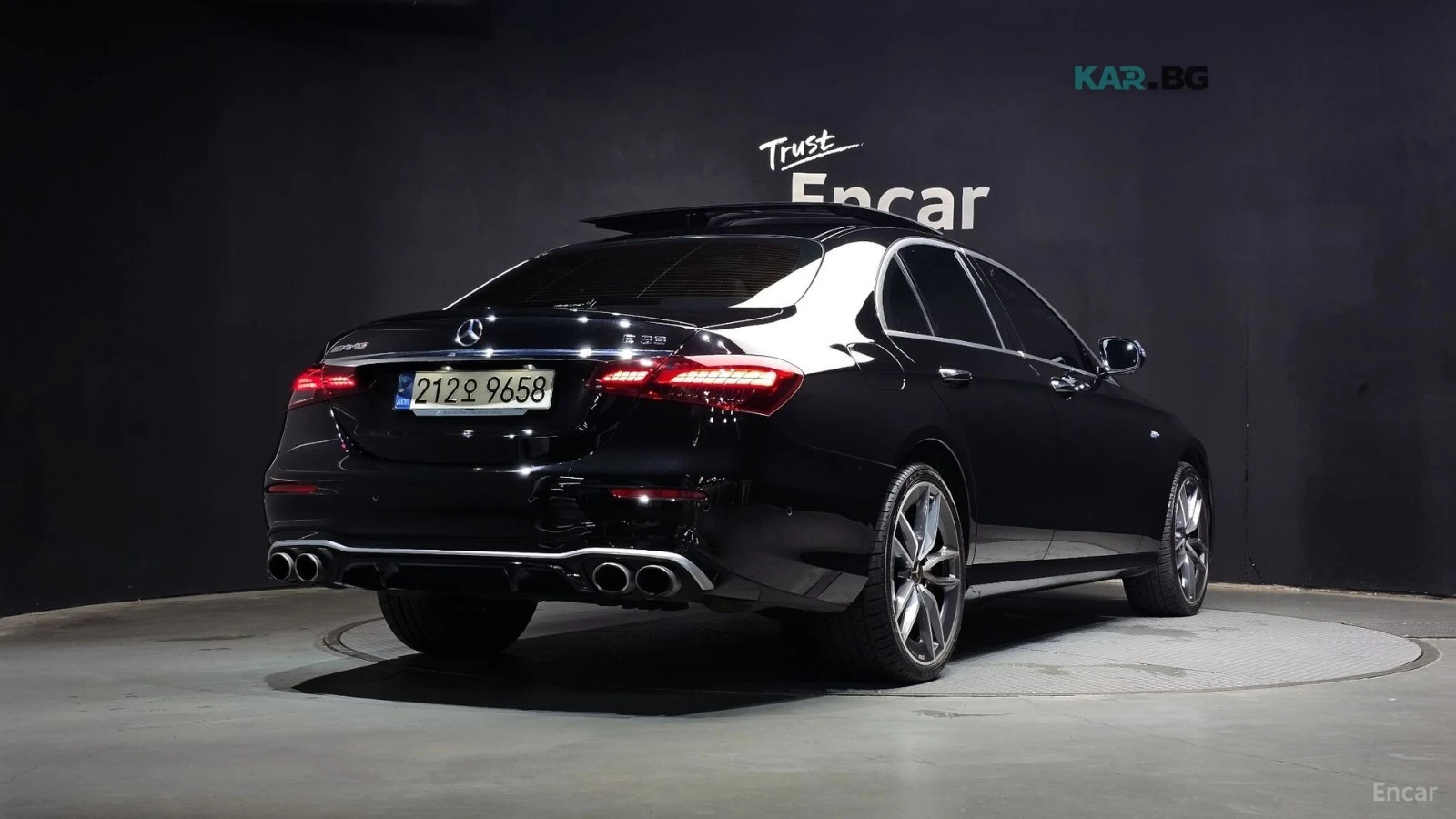 Mercedes-Benz E 53 AMG 4MATIC* КОЖА* ПОДГРЕВ* ОБДУХВ* BURMASTER* PANO* 36, снимка 2 - Автомобили и джипове - 55028586