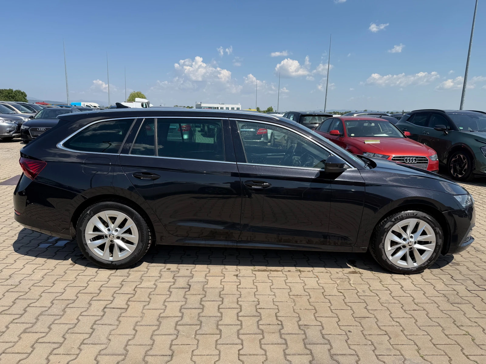 Skoda Octavia 2.0TDI AVTOMAT/NAVI EURO 6, снимка 5 - Автомобили и джипове - 55091103
