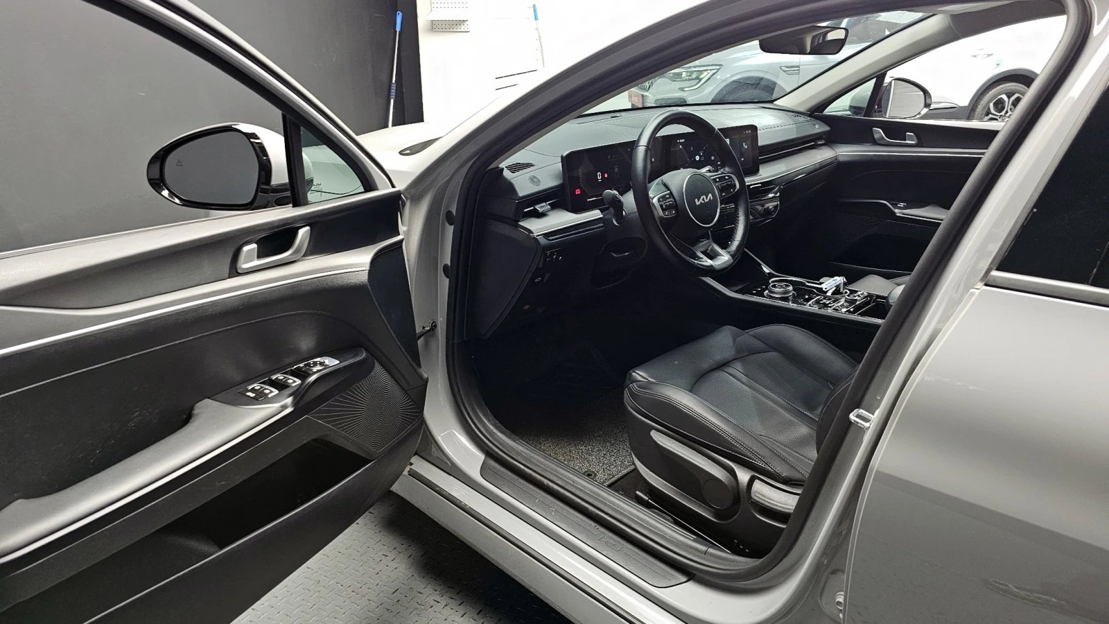 Kia K5 2.0 LPI Trendy | Adaptive Cruise | , снимка 10 - Автомобили и джипове - 55091593