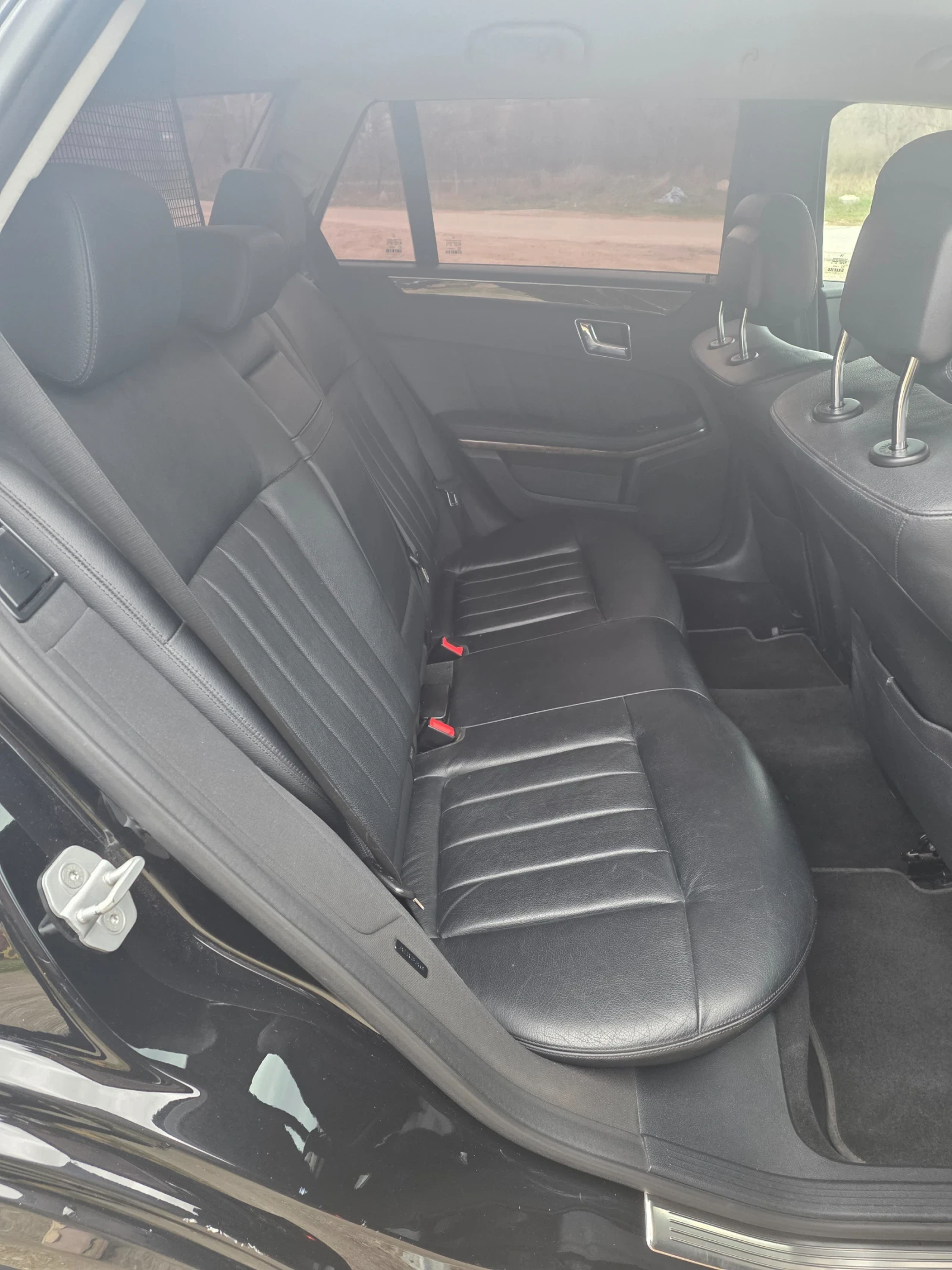 Mercedes-Benz E 350 W212, снимка 9 - Автомобили и джипове - 55133946