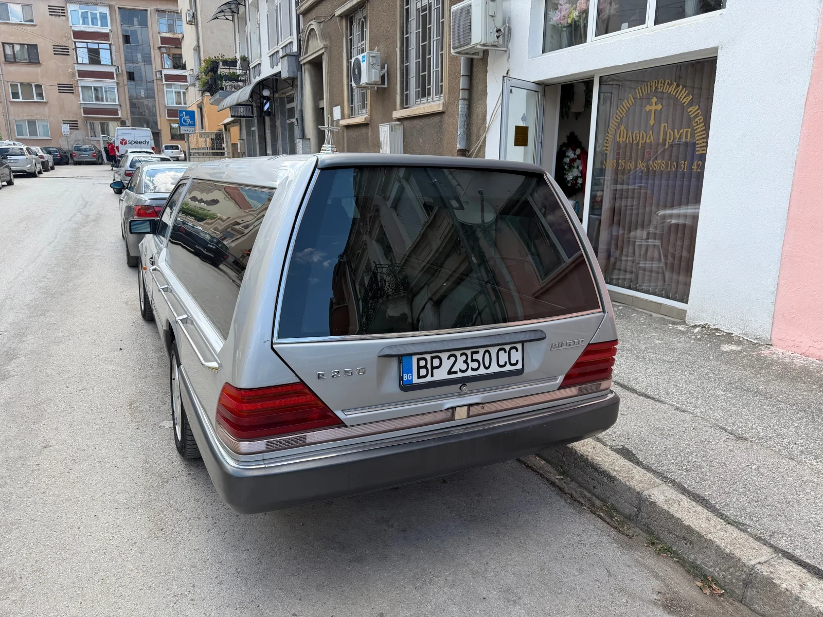 Mercedes-Benz 124 Катафалка