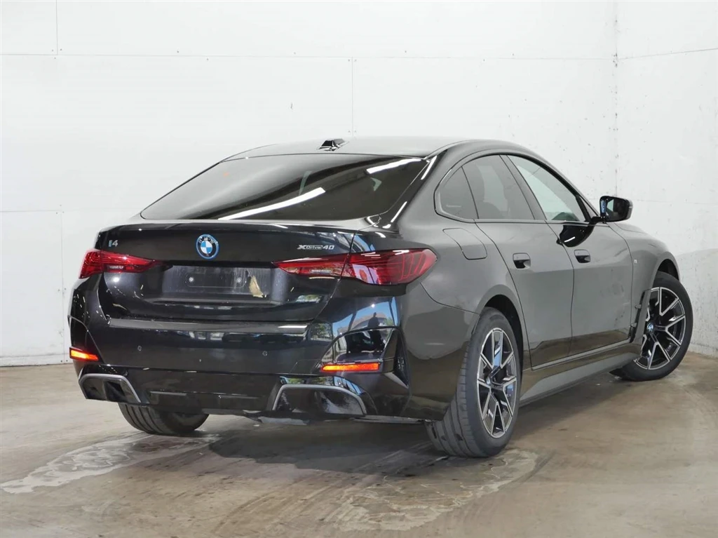 BMW i4 xDrive40 Gran Coupe, снимка 3 - Автомобили и джипове - 55625115