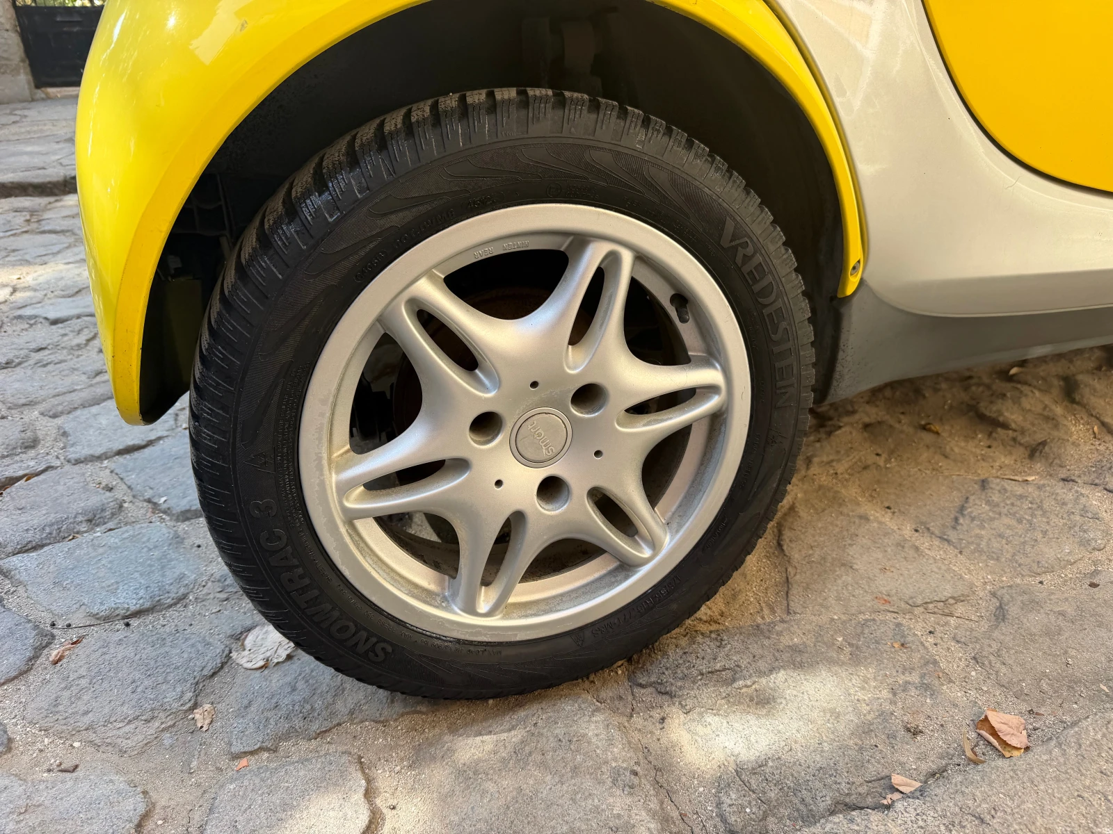 Smart Fortwo, снимка 7 - Автомобили и джипове - 55897667