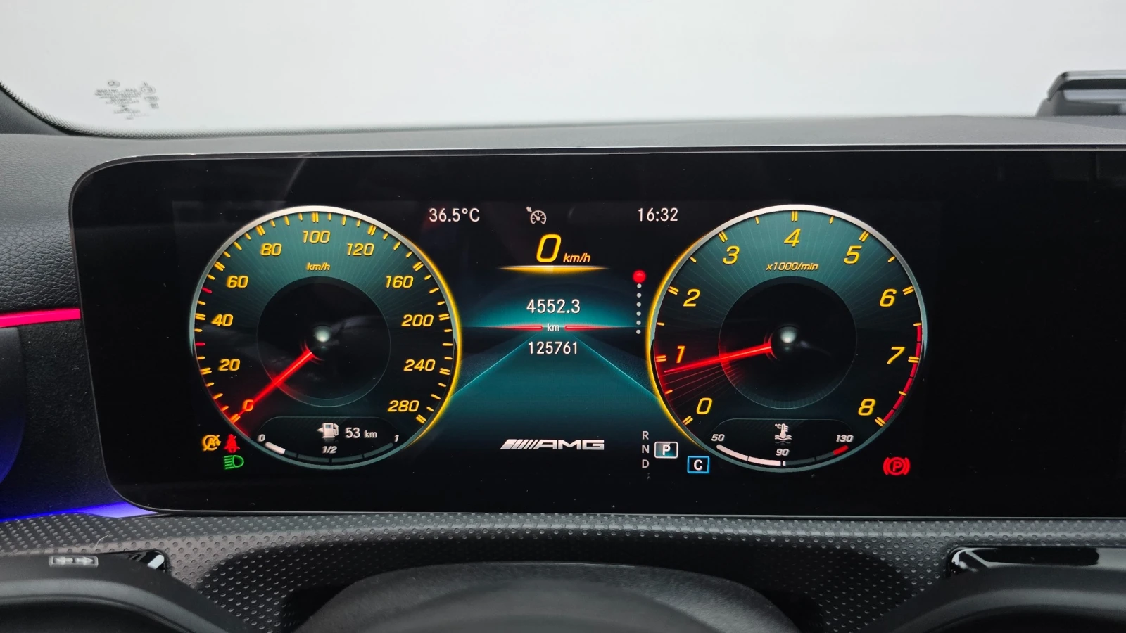 Mercedes-Benz A 35 AMG line, 4MATIC, снимка 8 - Автомобили и джипове - 56021570