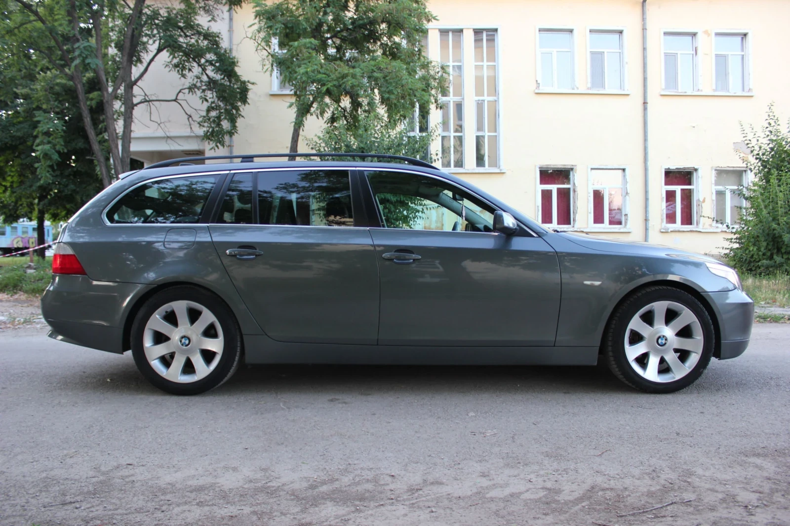 BMW 530 E61 Touring , снимка 4 - Автомобили и джипове - 56043618