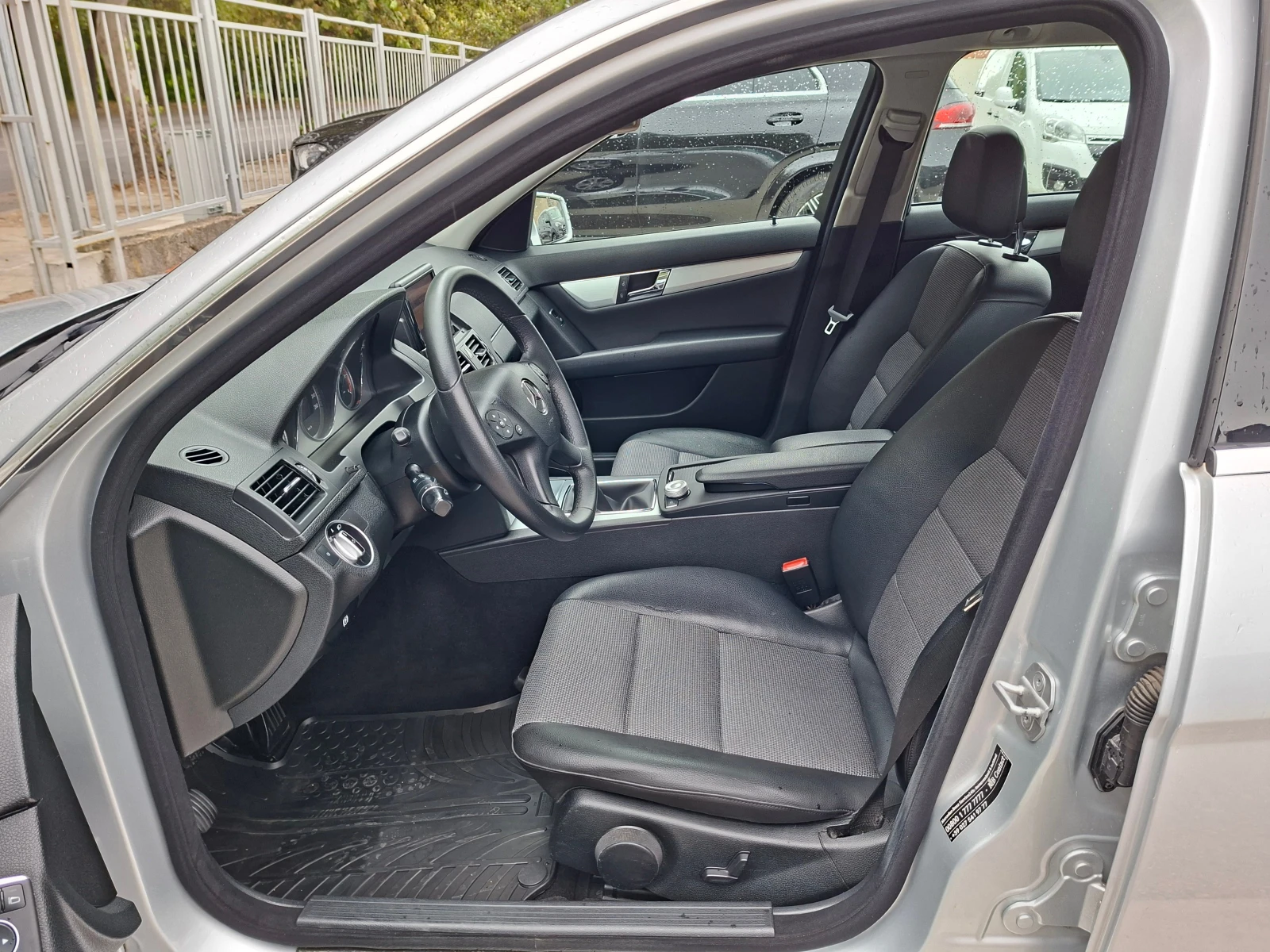 Mercedes-Benz C 200 2.2/136ks, снимка 9 - Автомобили и джипове - 56195353