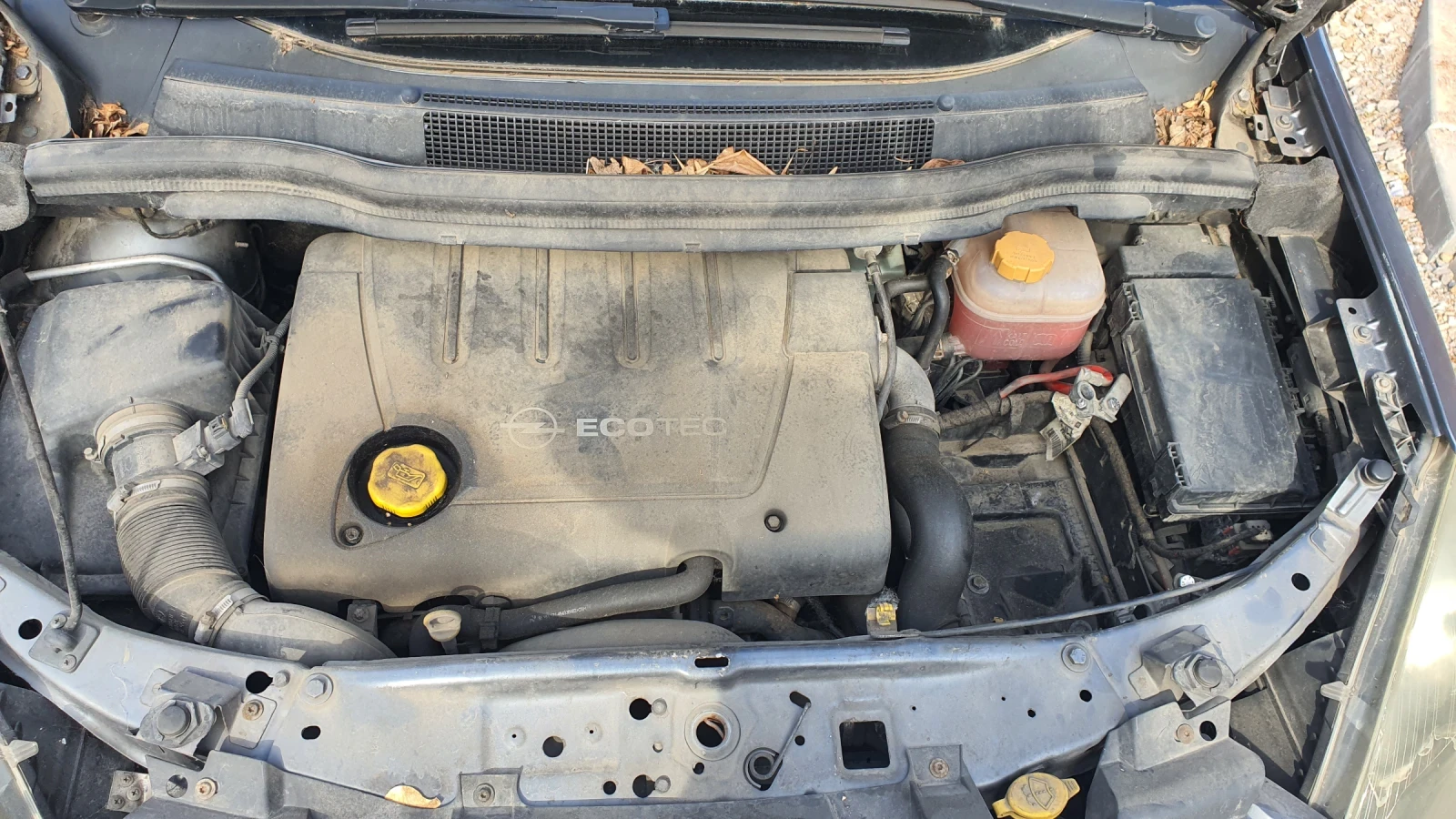 Opel Zafira 1.9 120к.с на части , снимка 2 - Автомобили и джипове - 56281776