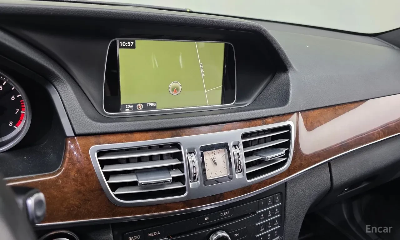 Mercedes-Benz E 300 Elegance | Mobile.bg � ����������� 11