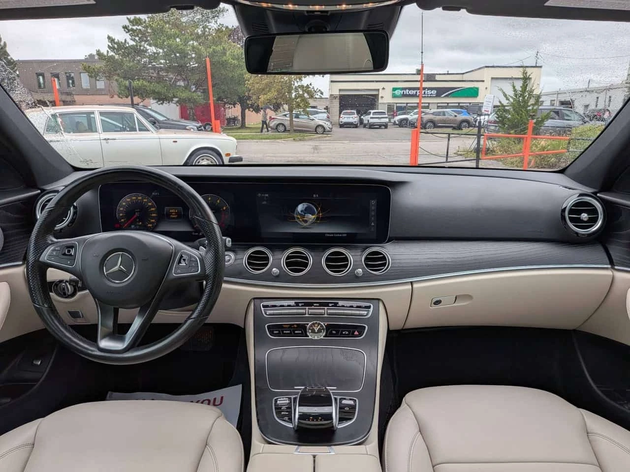 Mercedes-Benz E 400 * 4MATIC * AMG * BURMESTER * CARFAX *  | Mobile.bg � ����������� 10