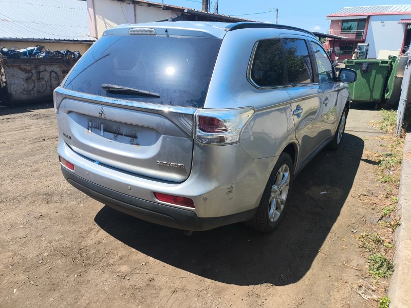 Mitsubishi Outlander 2.2d, снимка 3 - Автомобили и джипове - 50878228