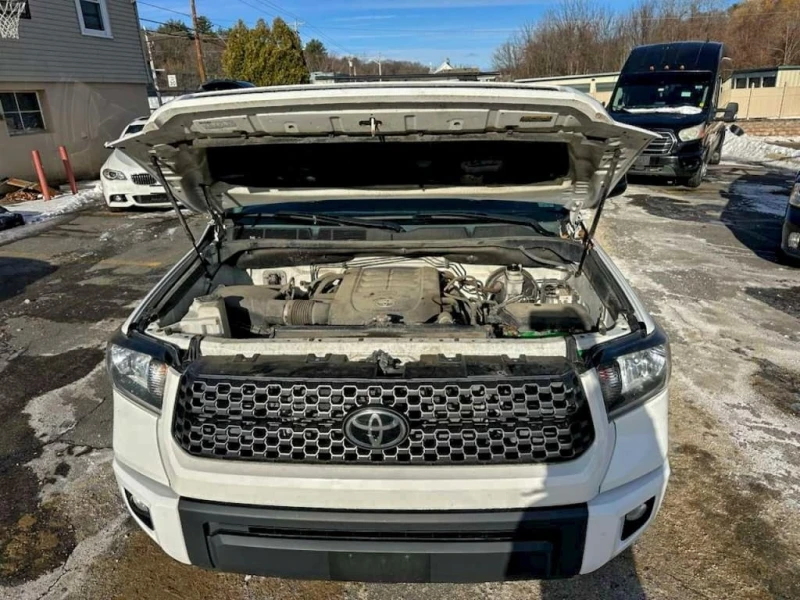 Toyota Tundra * DOUBLE CAB SR * CARFAX * , снимка 16 - Автомобили и джипове - 53023406