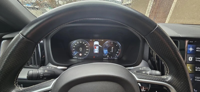 Volvo XC60 xc60 inspection D5 R design, снимка 8 - Автомобили и джипове - 53034466