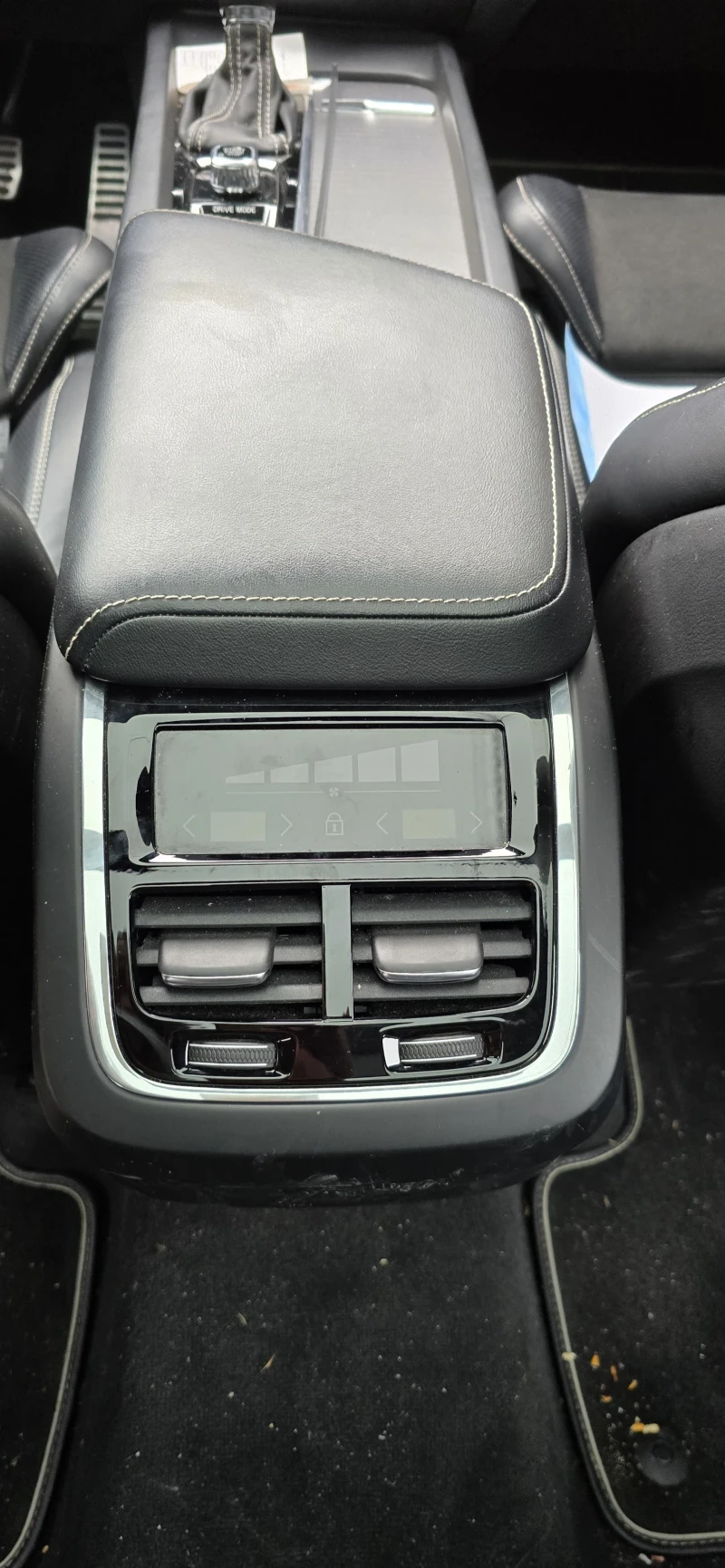 Volvo XC60 xc60 inspection D5 R design, снимка 10 - Автомобили и джипове - 53034466