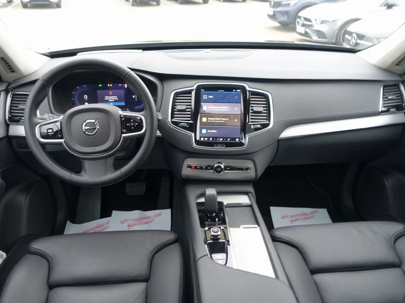 Volvo Xc90 ULTRA/455HP/T8/7S/PANO/H&K/360/HUD/AHK/LED/685g, снимка 9 - Автомобили и джипове - 53035188