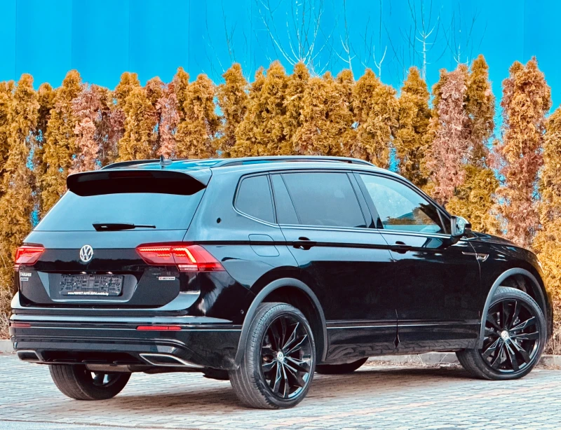 VW Tiguan Allspace 2.0TDI-200KC-R-LINE-7МЕСТЕН-KEYLESS-КАМЕРА-УНИКАТ-, снимка 4 - Автомобили и джипове - 53051295