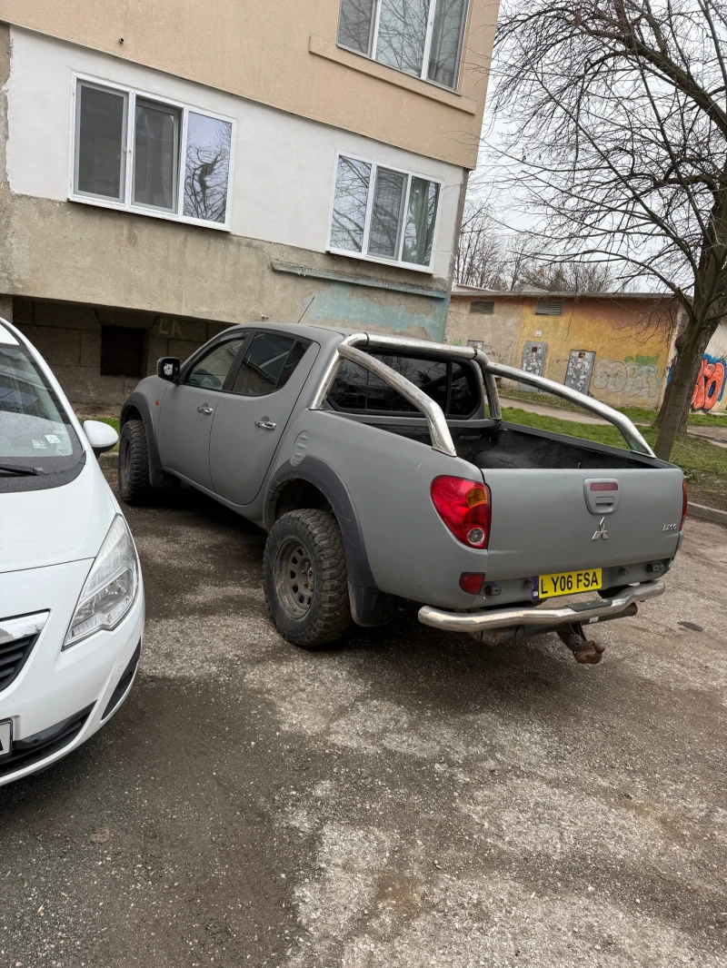 Mitsubishi L200, снимка 3 - Автомобили и джипове - 53128756