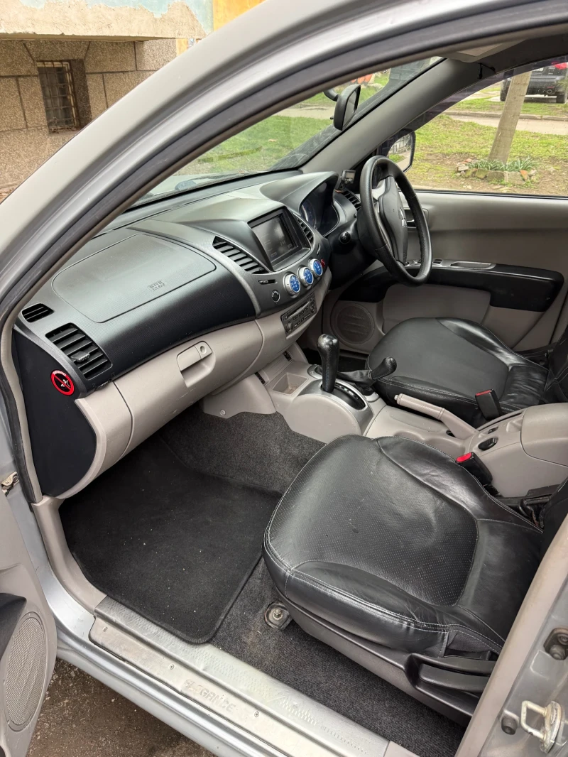 Mitsubishi L200, снимка 5 - Автомобили и джипове - 53128756