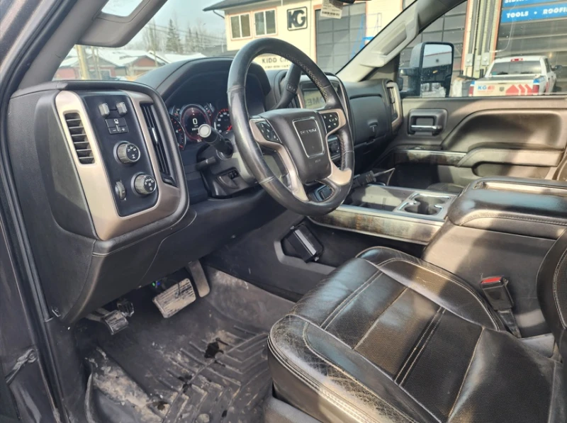 Gmc Sierra * Denali * CARFAX * БЕЗ ПЪРВОНАЧАЛНА ВНОСКА, снимка 5 - Автомобили и джипове - 53158849