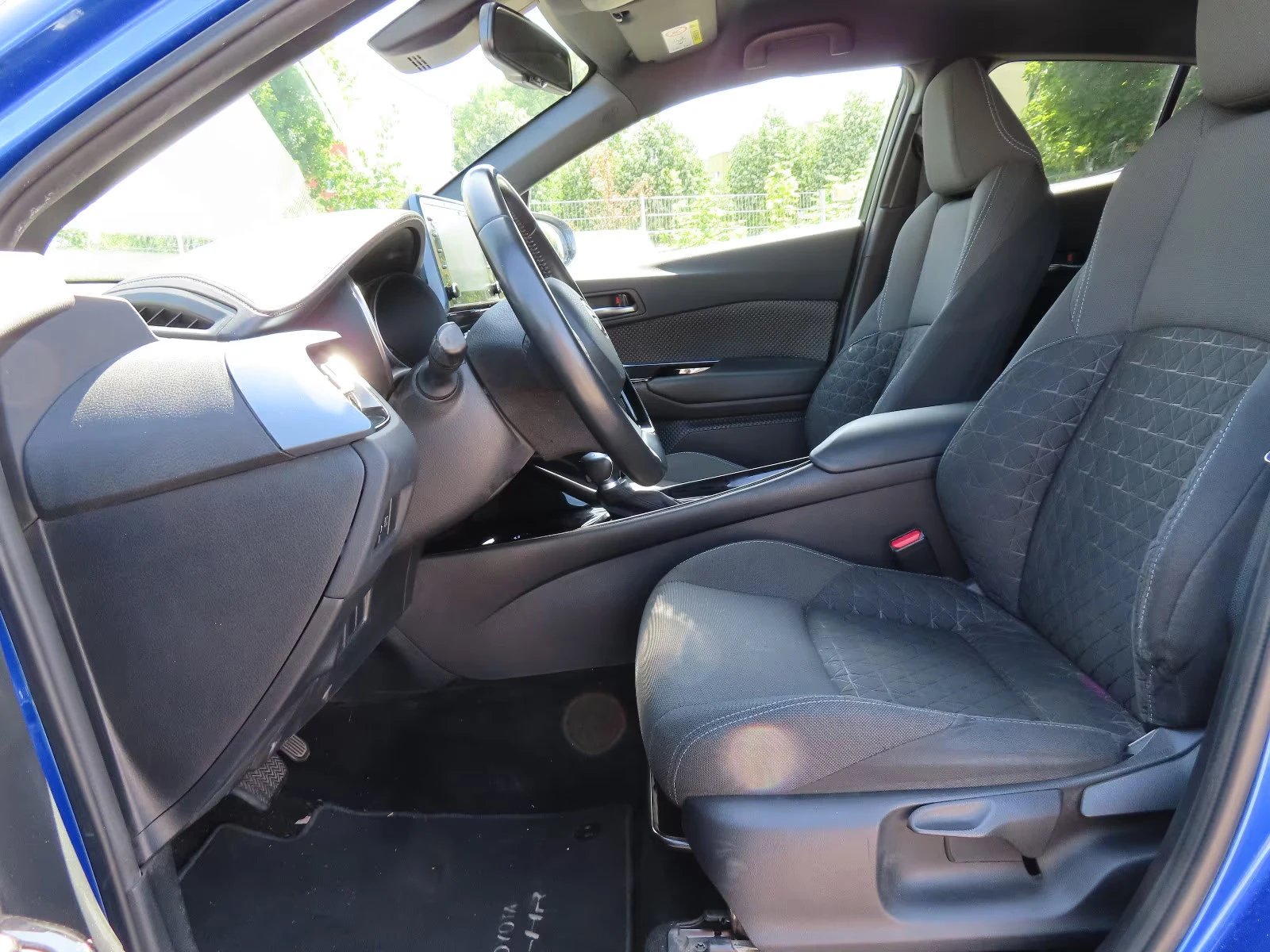 Toyota C-HR 1.8/STYLE/122HP/HYBRID/CARPLAY/L.ASSIST/DAB/443f - изображение 5