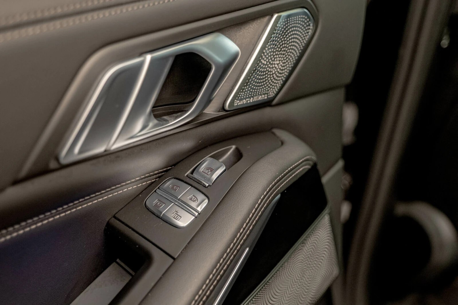 BMW X7 40i/Indiv/M-Technik/Bower&Wilkins Diamond/SKY Loun | Mobile.bg   11