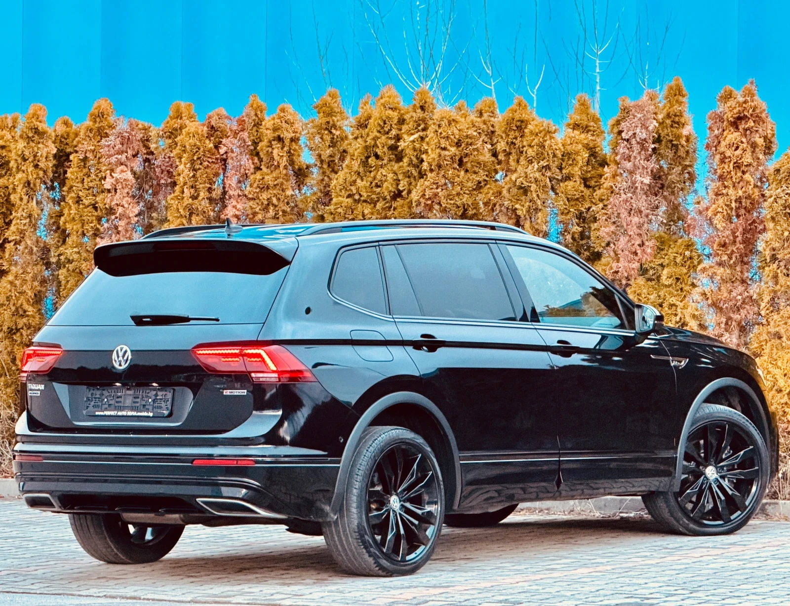 VW Tiguan Allspace 2.0TDI-200KC-R-LINE-7МЕСТЕН-KEYLESS-КАМЕРА-УНИКАТ- - изображение 3