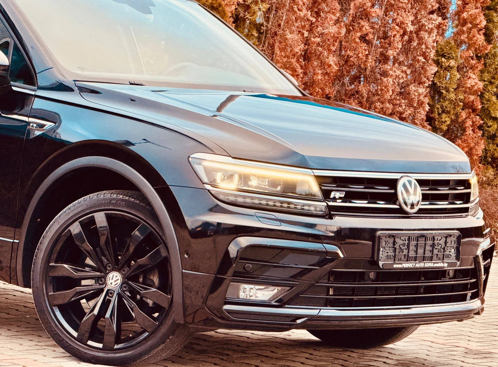VW Tiguan Allspace 2.0TDI-200KC-R-LINE-7МЕСТЕН-KEYLESS-КАМЕРА-УНИКАТ- - изображение 6