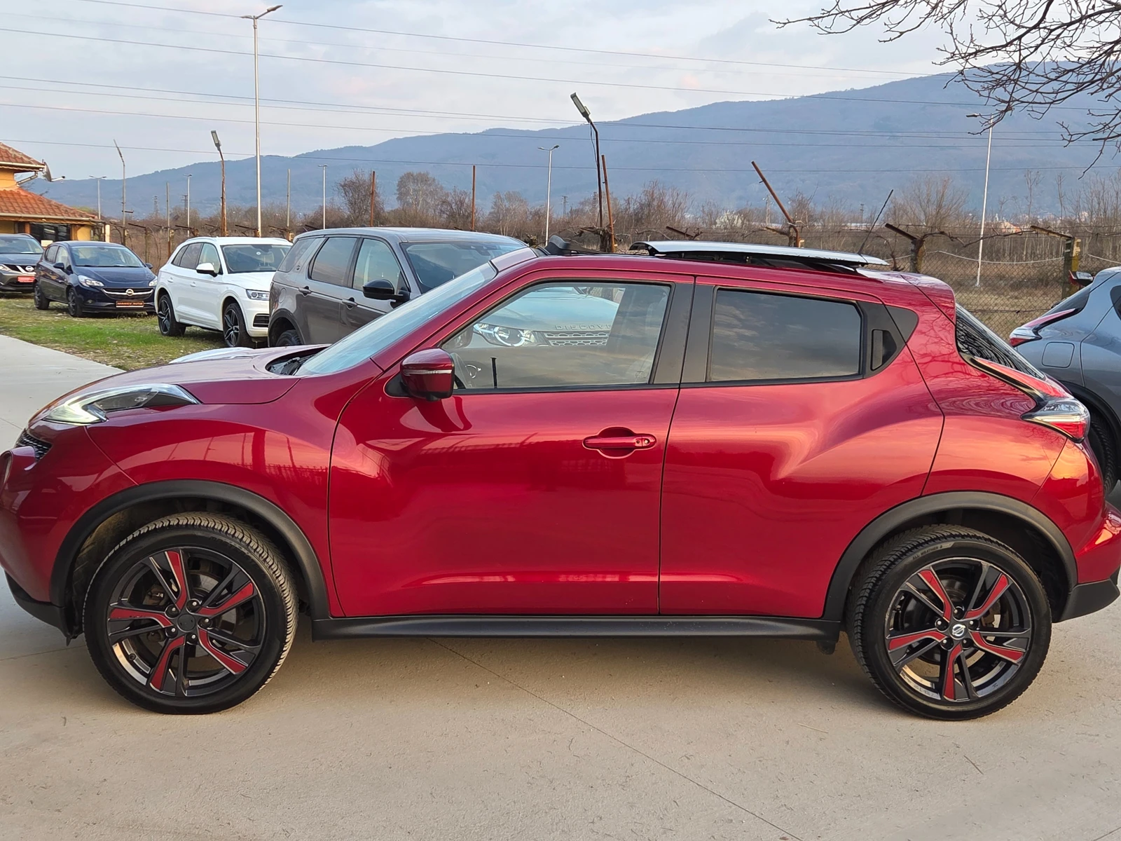 Nissan Juke 1.5 DCI * PANORAMA* 360-KAMERA* KAYLESS GO* * , снимка 13 - Автомобили и джипове - 54133957