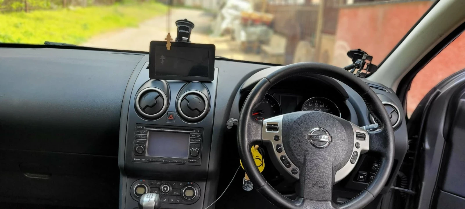 Nissan Qashqai, снимка 4 - Автомобили и джипове - 54181748