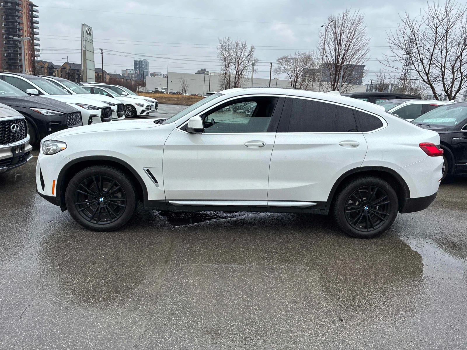 BMW X4 30i * ПОДГРЕВ * ПАНОРАМА * CAR FAX * АВТО КРЕДИТ *, снимка 3 - Автомобили и джипове - 54185730