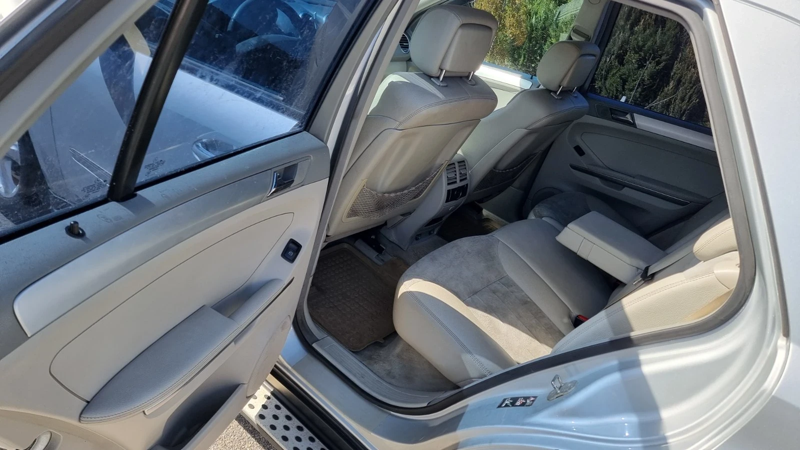 Mercedes-Benz ML 320, снимка 7 - Автомобили и джипове - 54237669