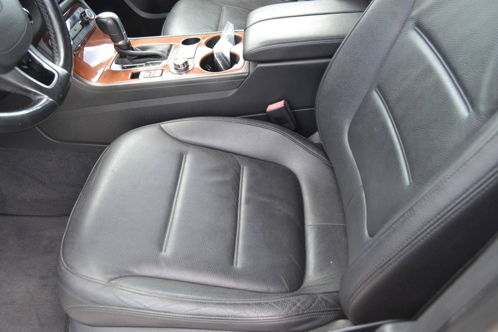 VW Touareg 3.0d, снимка 9 - Автомобили и джипове - 54834722