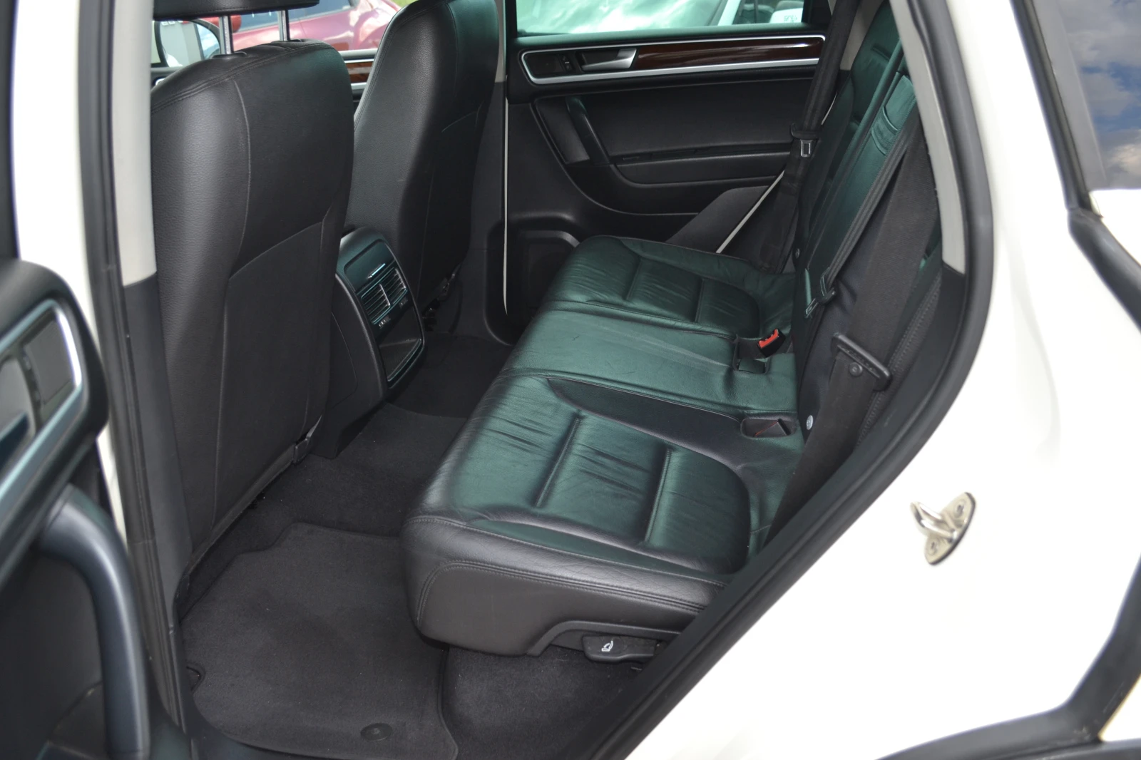 VW Touareg 3.0d, снимка 7 - Автомобили и джипове - 54834722