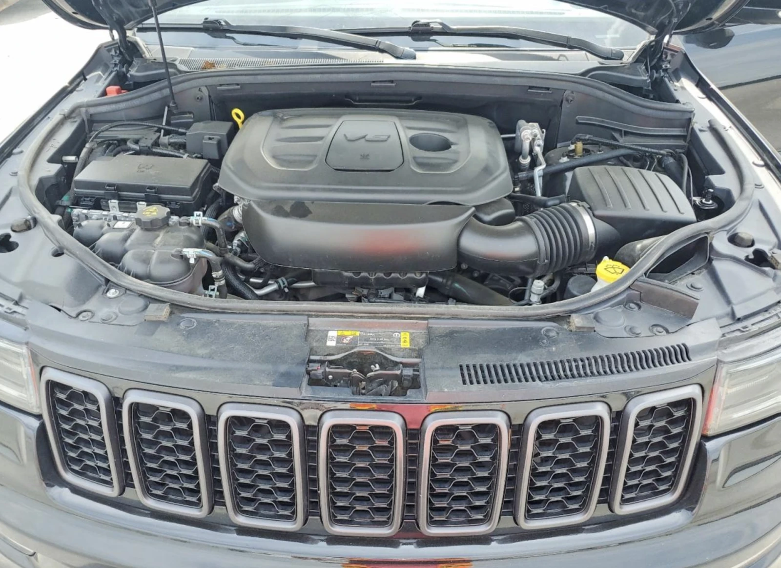 Jeep Grand cherokee 3.6 OVERLAND / ГРАДУШКА / Дата на търг: 10.06, снимка 12 - Автомобили и джипове - 54836804