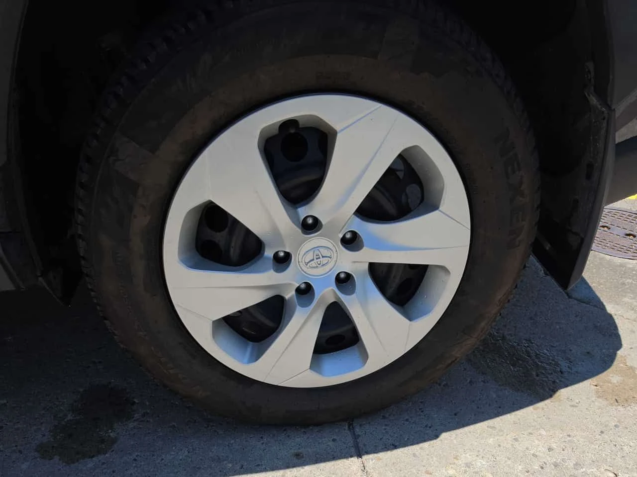 Toyota Rav4 * LE * CARFAX * БЕЗ ПЪРВОНАЧАЛНА ВНОСКА, снимка 7 - Автомобили и джипове - 55414404