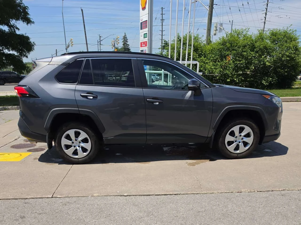 Toyota Rav4 * LE * CARFAX * БЕЗ ПЪРВОНАЧАЛНА ВНОСКА, снимка 3 - Автомобили и джипове - 55414404
