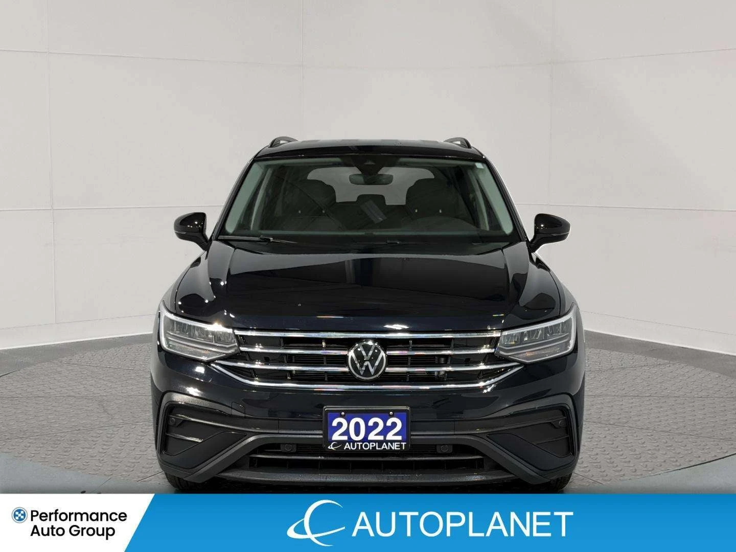 VW Tiguan * Comfortline AWD, Apple CarPlay, Remote Start! * , снимка 3 - Автомобили и джипове - 56073161