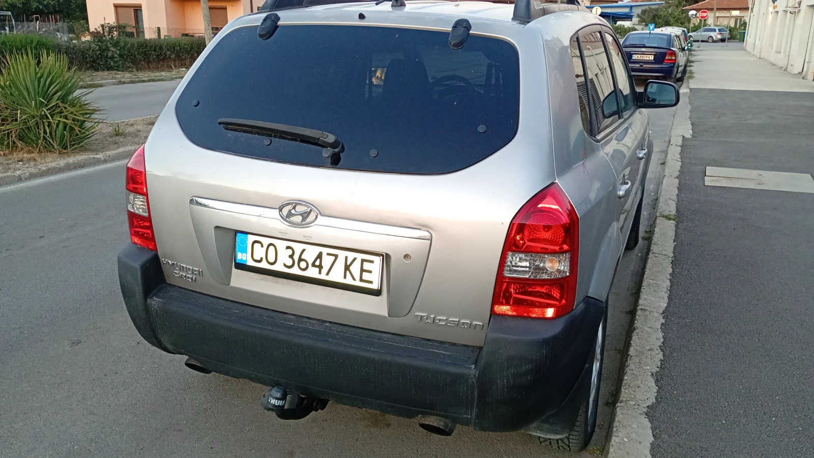 Hyundai Tucson 2.0клима гаражен, снимка 4 - Автомобили и джипове - 56316962
